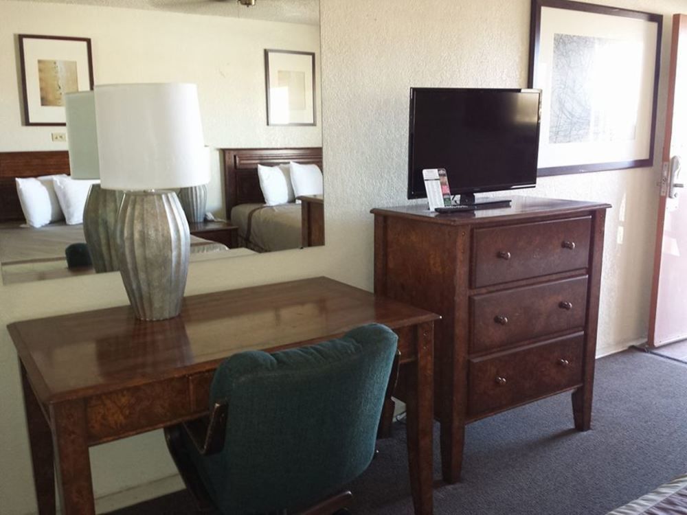 Brunner'S Inn And Suites El Centro Bagian luar foto